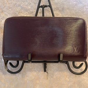 Louis Vuitton Purple Epi Zippy Wallet
